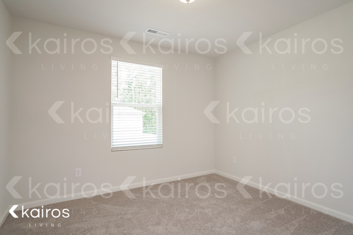 Building Photo - 2607 Provence Dr SE