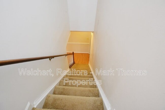 Building Photo - 425 Summerwalk Cir