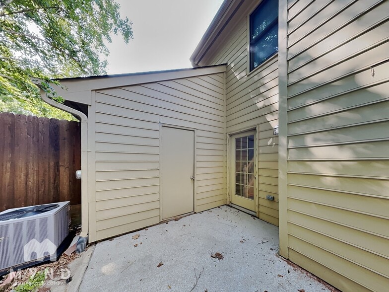 Building Photo - 1282 Whitlock Ridge Dr