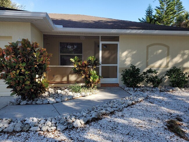 Building Photo - Venice, FL 3BR/2BA/2CG Single Family Home