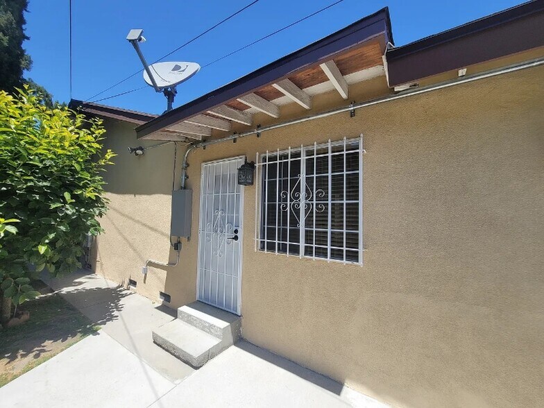 Building Photo - 6709 Lennox Ave