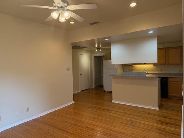 Primary Photo - 400 W Lynwood Ave