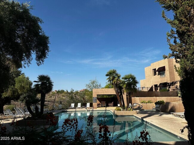 Building Photo - 16657 E Gunsight Dr