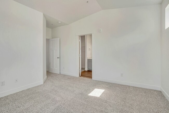 Building Photo - 3325 W 1830 N