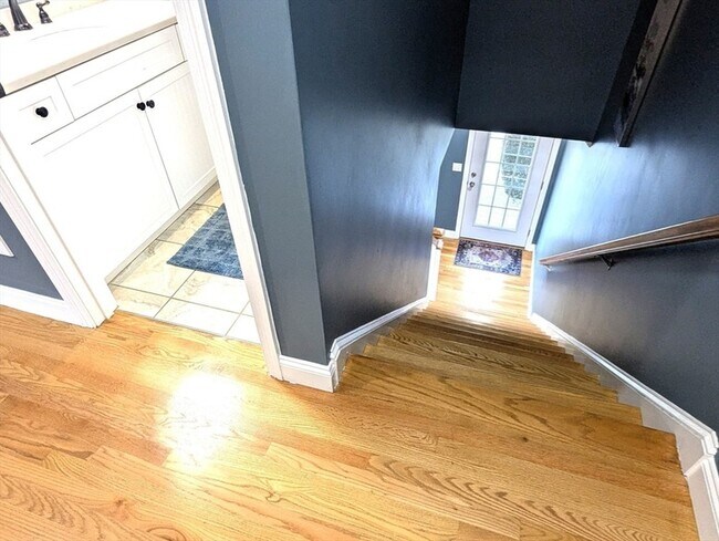 Building Photo - 1284 County St