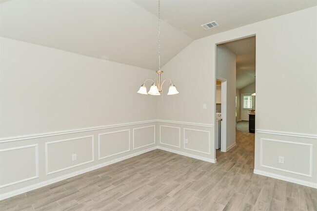 Building Photo - 3817 Breckenridge Dr