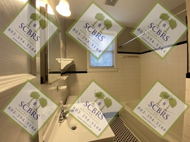 Building Photo - 306-308 Fulton Street