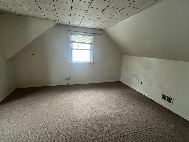 Building Photo - 59 Brookview Dr