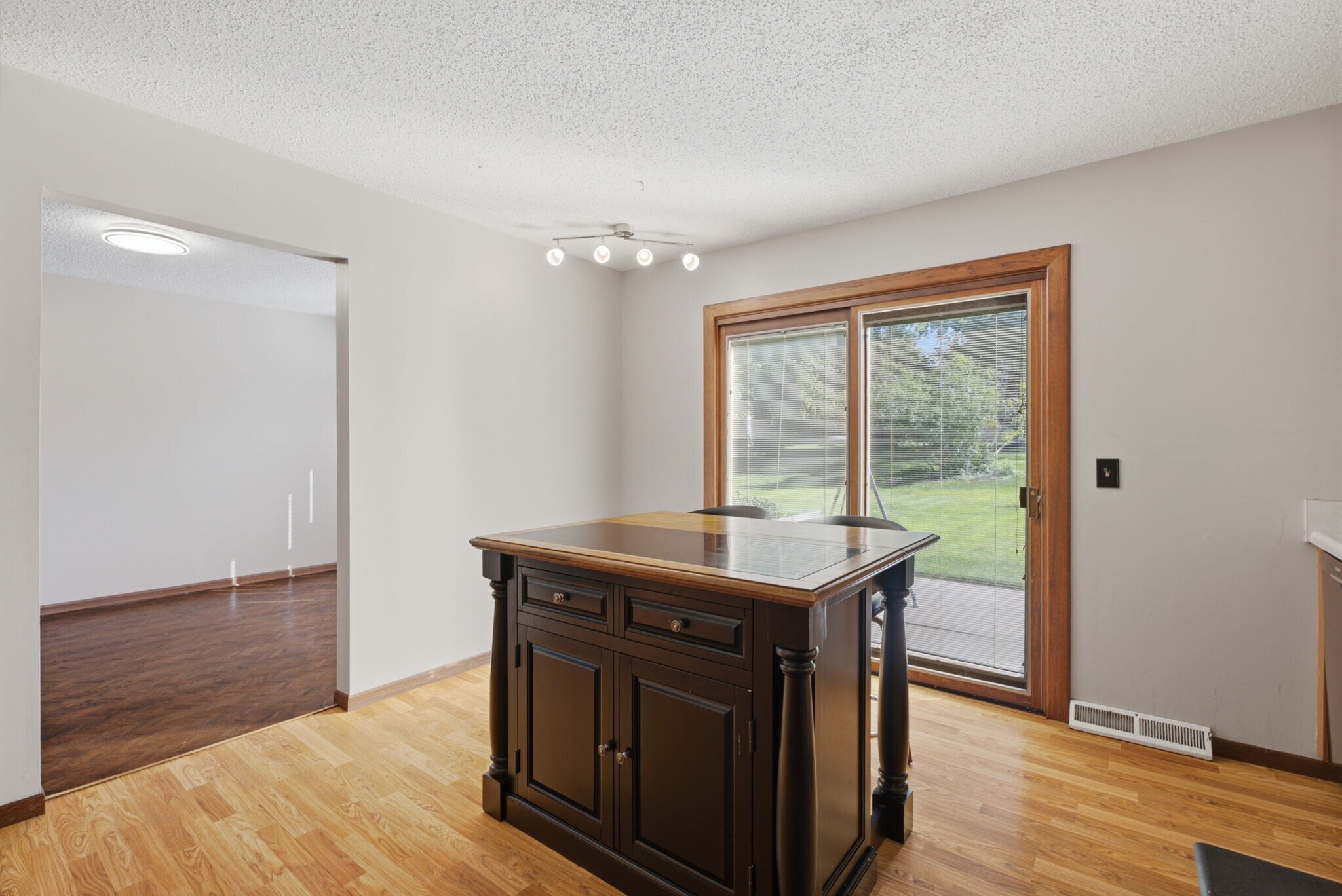 Building Photo - 4813 Surrey Ct