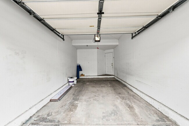 Building Photo - 700 Mill Cir