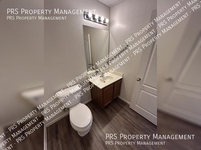 Building Photo - 45563 W Starlight Dr