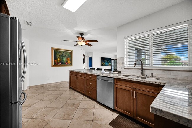 Building Photo - 5081 SW 119th Ave