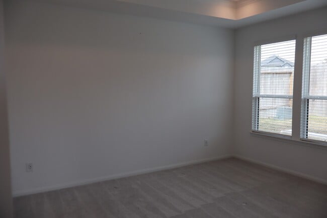 Building Photo - 18234 Calabria Hbr Trl