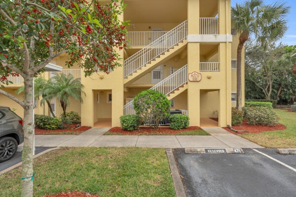 Building Photo - 8271 Key Royal Cir