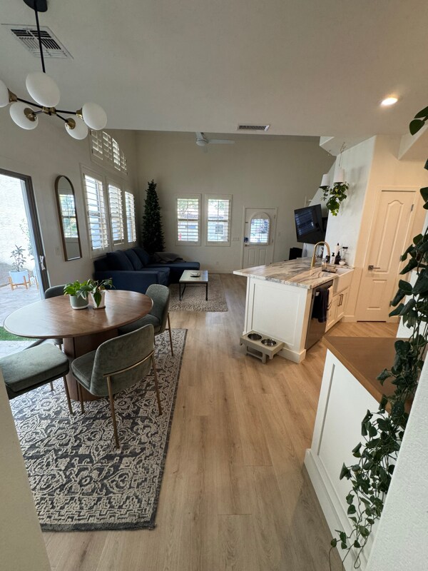 Building Photo - 4387 E Morrow Dr