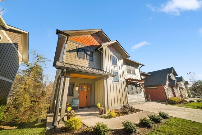 Building Photo - Fully Furnished | Asheville Area | 3–12 Month Leases Available