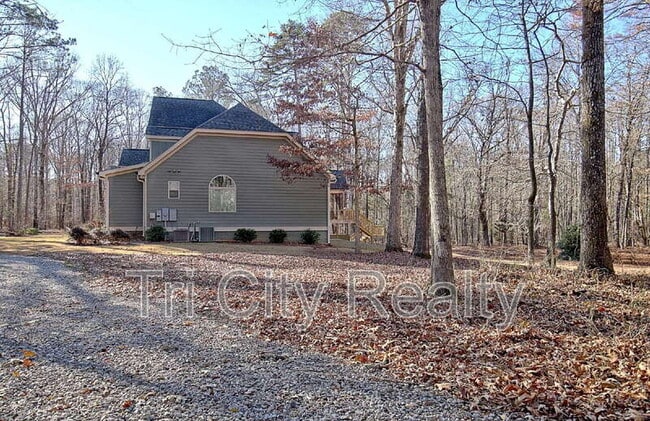 Building Photo - 175 Ridgeway Ct