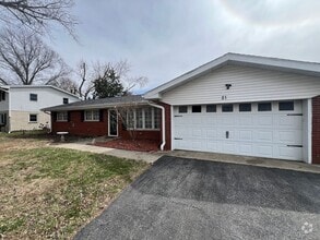 Building Photo - Move in Ready! $1,000 security deposit Pay...