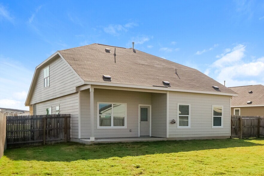 Building Photo - 1217 White Willow
