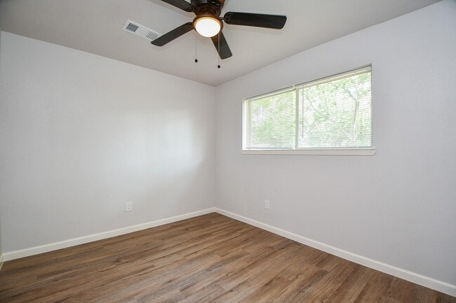 Building Photo - 5709 Arthington Ave