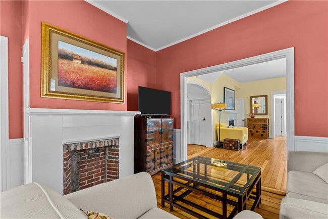 Building Photo - 58 Second St