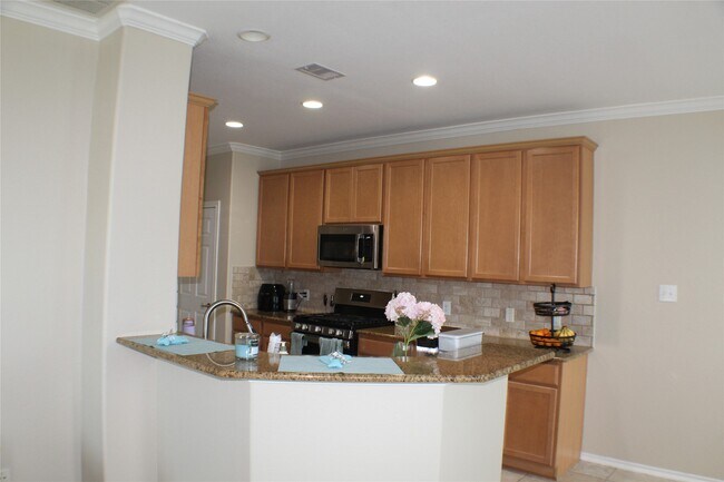 Building Photo - 6431 Densberry Ln