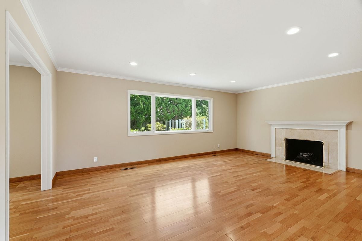 Building Photo - 12456 Newport Ct