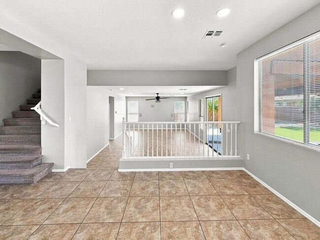 Building Photo - Spacious Chandler Home with RV Gate & 3-Car Garage!