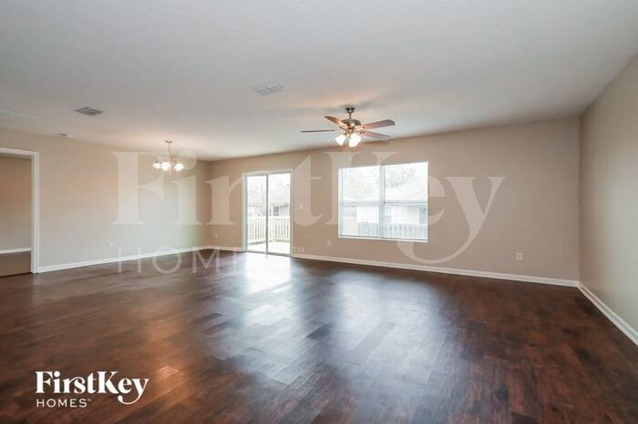 Building Photo - 3854 Falcon Crest Dr