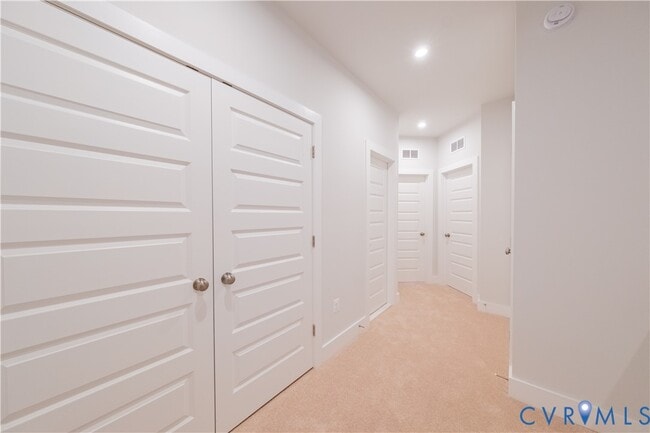 Building Photo - 9480 Pinkman Rd