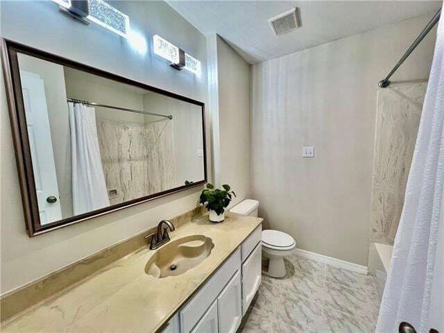 Building Photo - 107 Dixie Cir