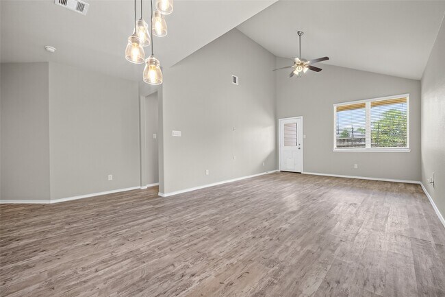 Building Photo - 2314 Fallen Willow Ct
