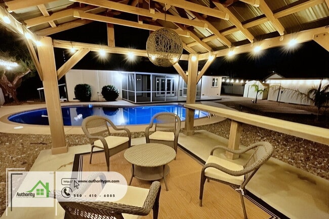 Building Photo - 20231 Margarita Ct E
