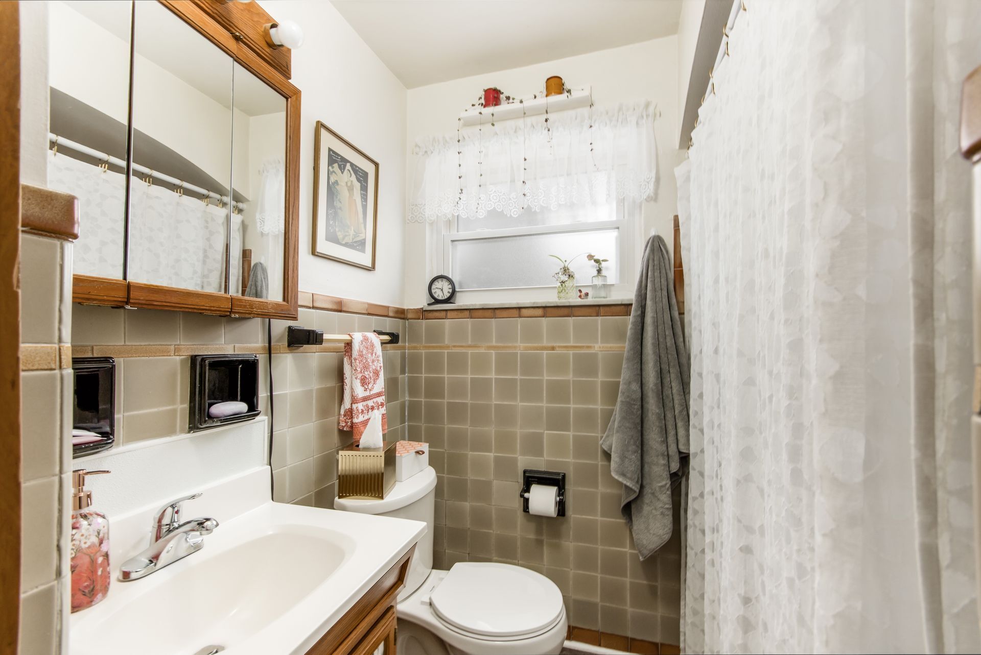 Building Photo - 1939 Northwest Blvd