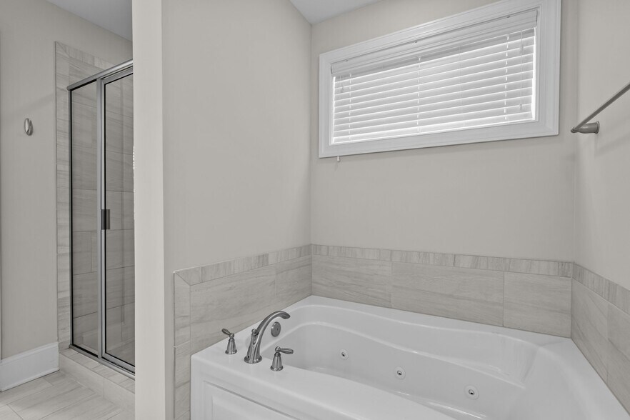 Building Photo - 830 Winston Pines Dr