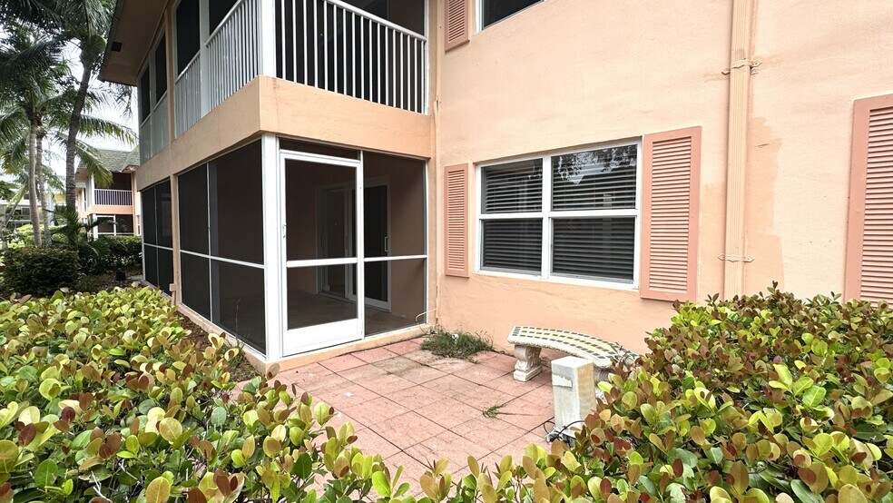 Building Photo - 760 SE 2nd Ave