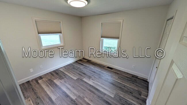 Building Photo - Beautiful Private Ranch House - Stream, Ya...