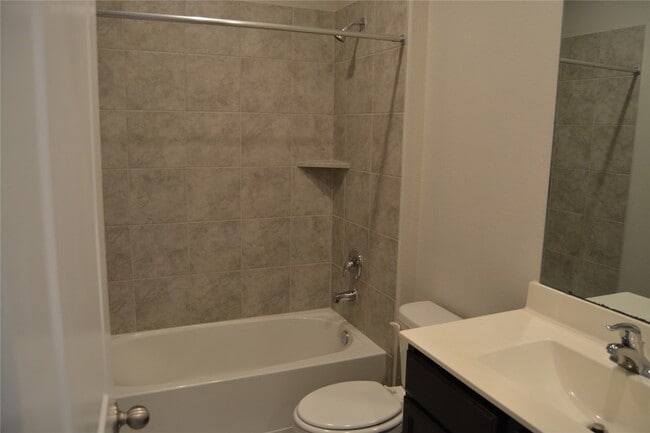 Building Photo - 13919 Leigh Lake Ln