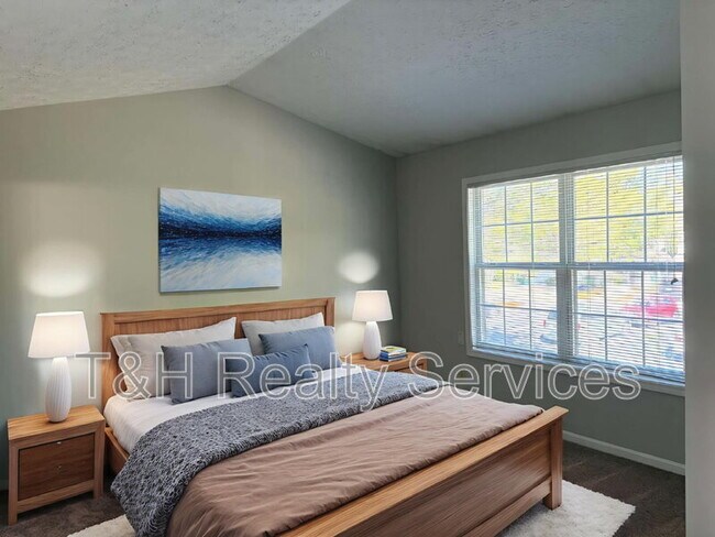 Building Photo - 1566 Brookfield Cir