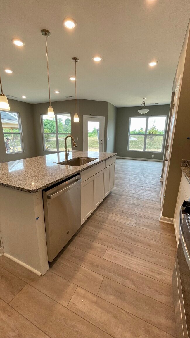 Building Photo - 5011 S Castle Ct