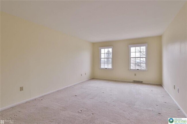 Building Photo - 4059 Wedgewood Rd