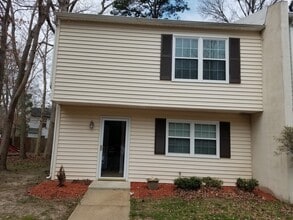 Building Photo - 1125 Old Denbigh Blvd