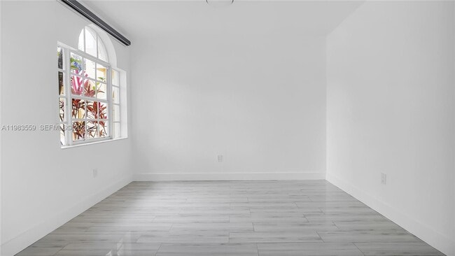 Building Photo - 4991 SW 135th Ave