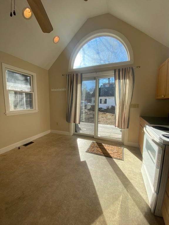 Building Photo - 315 High St