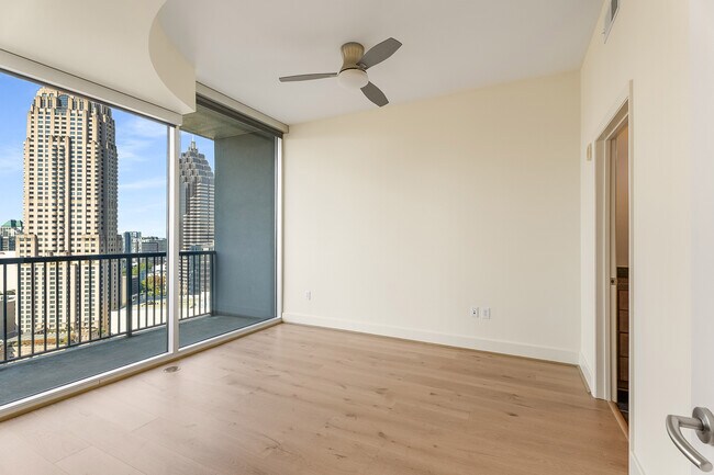 Building Photo - 1080 Peachtree St NE