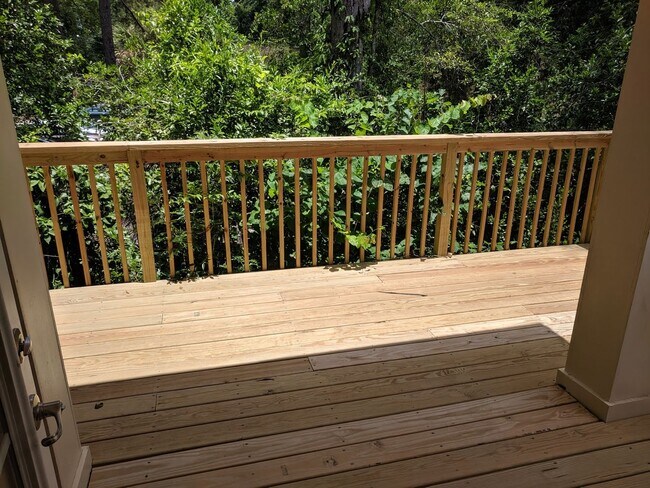 Building Photo - An amazing Townhouse for people who like big open space down Bedroom 4 Bathroom 3.5