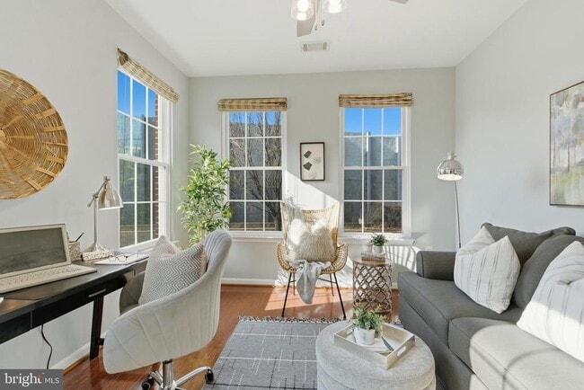 Building Photo - 2465 Army Navy Dr