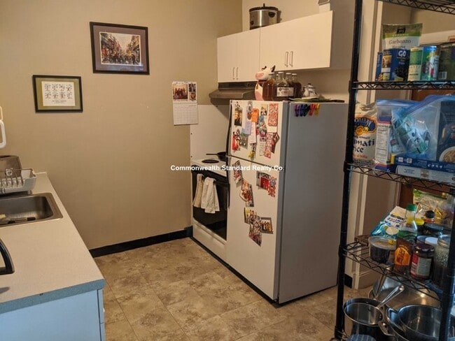 Building Photo - 199 Winthrop Rd