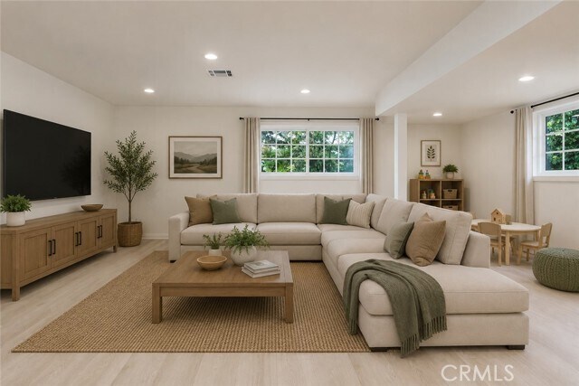 Building Photo - 3511 Paraiso Way
