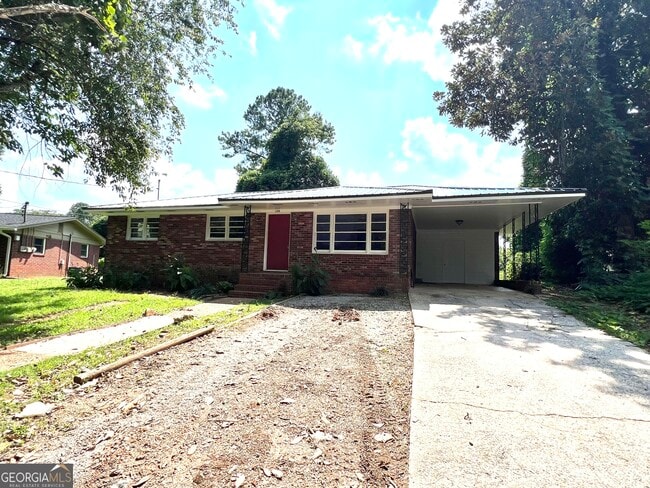 Primary Photo - 133 Pineview Dr